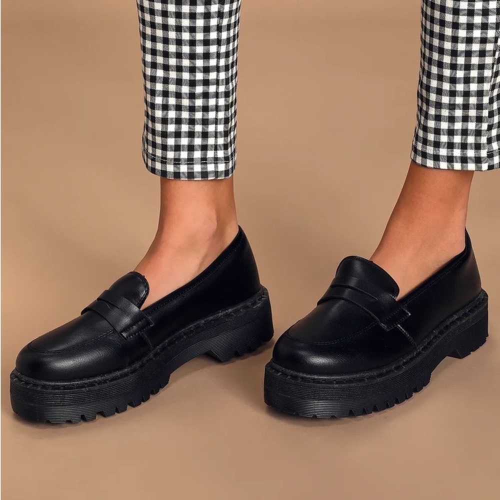 ✨SOLD✨Chunky Platform Loafers